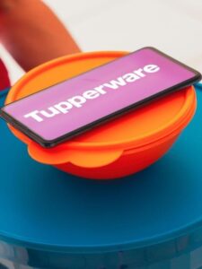 Bankruptcy दाखिल करने के बाद Tupperware के अस्तित्व की लड़ाई